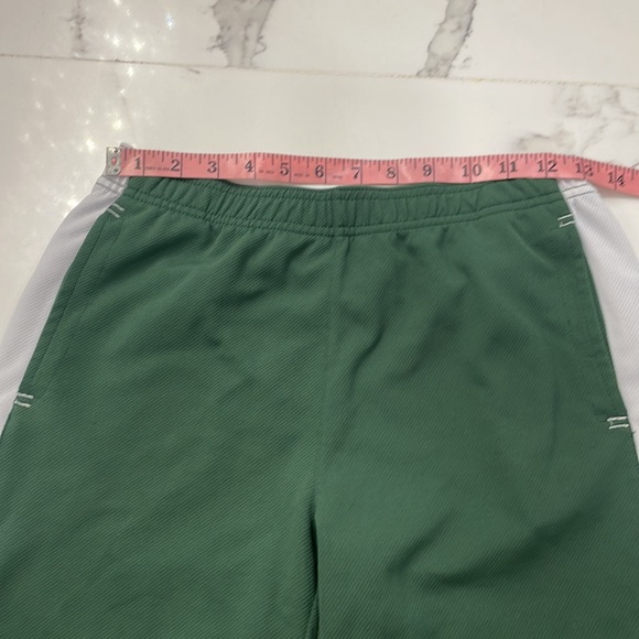 NFL team apparel Green Bay youth green and white shorts - Picture 6 of 8